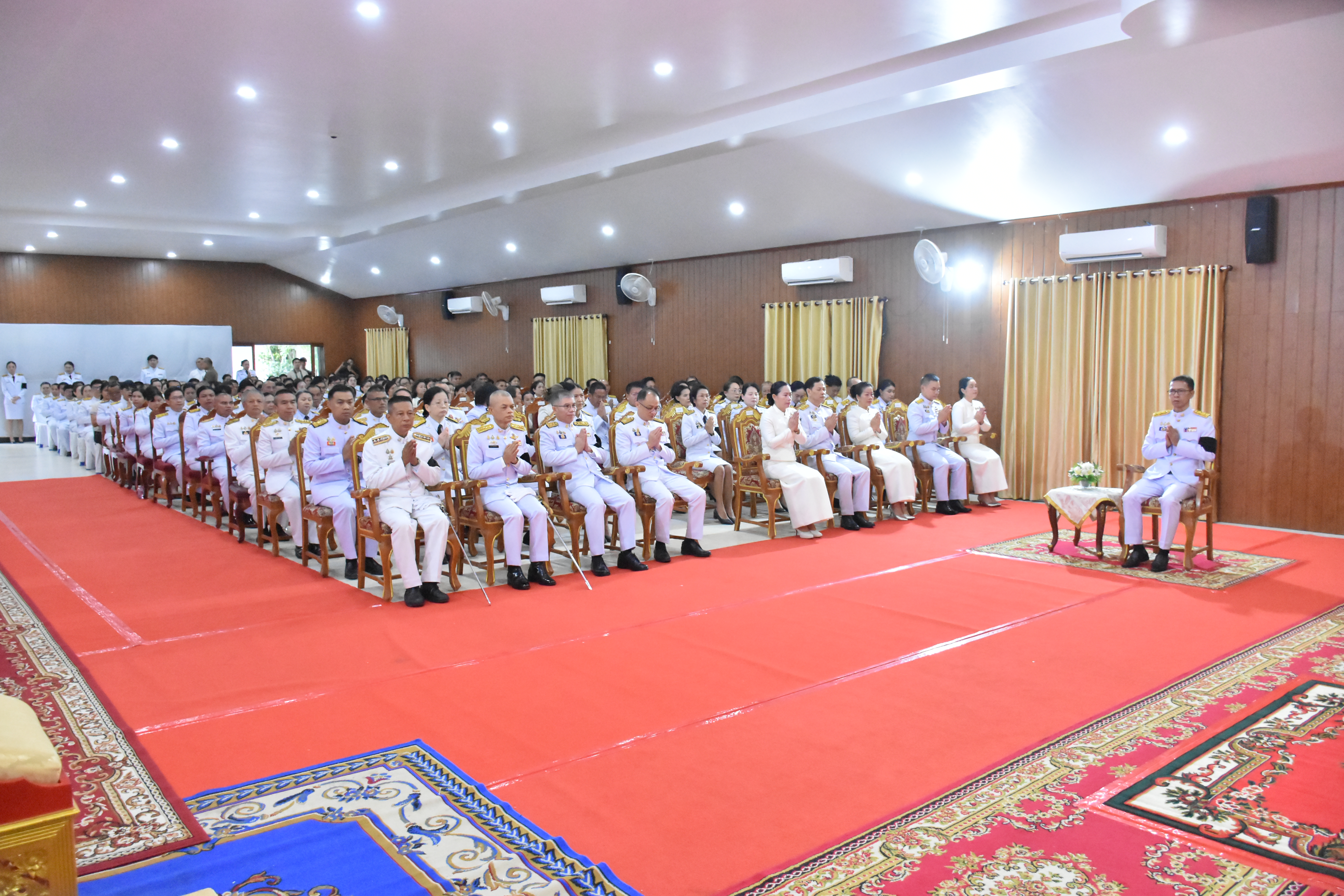 title - ทำบุญตักบาตรถวายพระราชกุศล เนื่องในวันคล้ายวันพระราชสมภพภพสมเด็จพระนางเจ้าสิริกิติ์ พระบรมราชินีนาถ พระบรมราชชนนีพ้นปีหลวง และวันแม่แห่งชาติ 